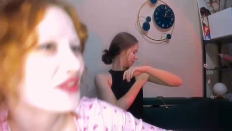 nyra_thira online show from February 2026 08:59:01 PM