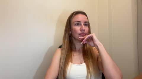 Snapshot of nyxelia_ chatting on April 2026 07:12:02 AM Anastasia online show from April 2026 07:12:02 AM