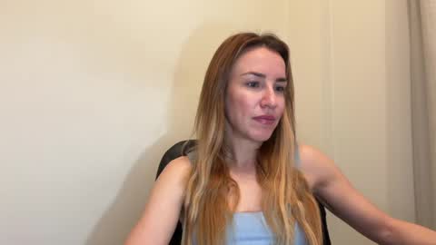 Snapshot of nyxelia_ chatting on May 2026 07:16:01 AM Anastasia online show from May 2026 07:16:01 AM