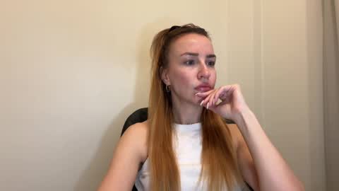 Snapshot of nyxelia_ chatting on May 2026 07:14:02 AM Anastasia online show from May 2026 07:14:02 AM