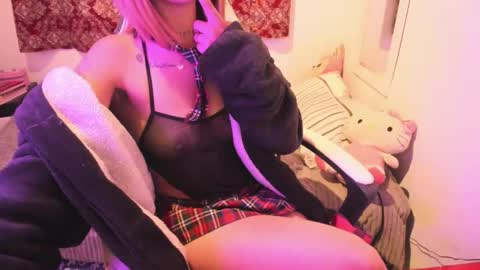 Scarlett online show from November 2025 01:50:02 AM