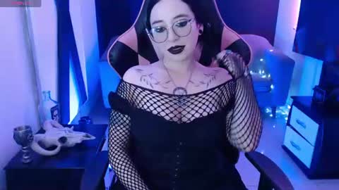 Snapshot of nyxnocturne chatting on June 2026 12:19:02 PM Nyx online show from June 2026 12:19:02 PM