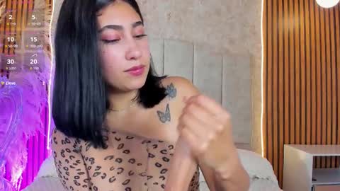 Snapshot of oasisensier chatting on October 2025 03:13:02 PM MAILY  online show from October 2025 03:13:02 PM