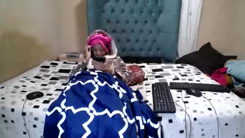 Snapshot of obsessedmimi chatting on May 2026 05:43:01 PM obsessedmimi online show from May 2026 05:43:01 PM