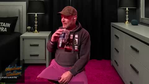 Snapshot of obsidian_stallion chatting on November 2025 01:59:02 AM Obsidian stallion online show from November 2025 01:59:02 AM