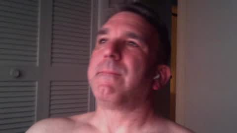 Snapshot of oceanmanx chatting on June 2026 01:44:02 AM Ocean online show from June 2026 01:44:02 AM