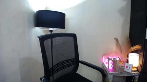 Kyla online show from September 2025 12:49:01 AM