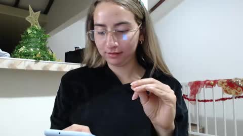 Val online show from December 2024 02:37:02 AM