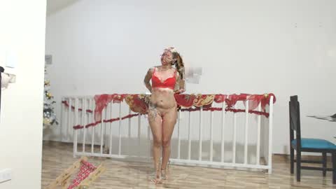 Val online show from December 2024 11:17:02 PM