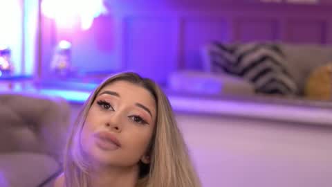 Odette online show from October 2025 05:21:02 AM