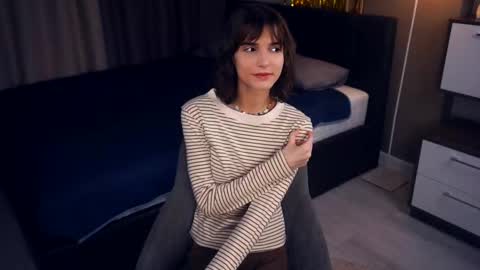 Thea online show from February 2025 09:48:01 PM