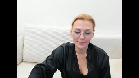 oeigesmik online show from April 2026 10:48:01 AM