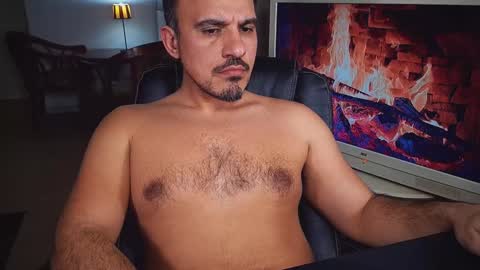 Snapshot of officeman7 chatting on January 2025 07:43:01 PM officeman7 online show from January 2025 07:43:01 PM