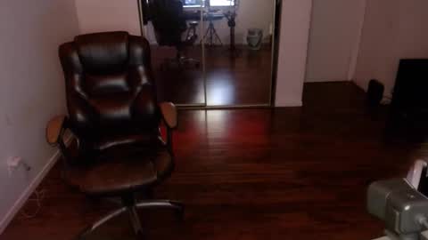 Money online show from March 2026 08:35:02 PM