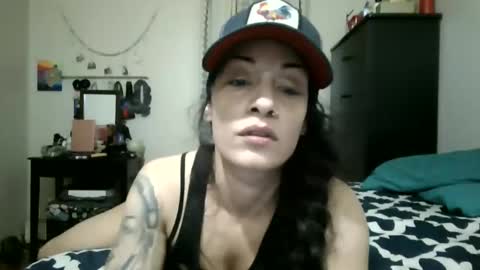 Lit en Cama online show from January 2025 05:27:01 AM