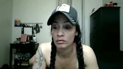 Lit en Cama online show from October 2025 03:59:02 AM