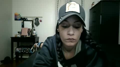 Lit en Cama online show from October 2025 02:01:02 AM