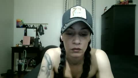 Lit en Cama online show from November 2025 05:02:01 AM