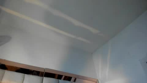 Holly  online show from April 2026 04:30:02 AM