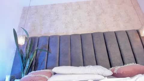 Holly online show from March 2025 01:50:02 AM