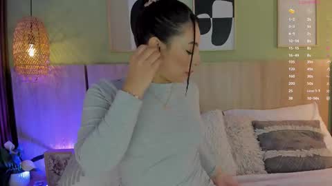 Holly online show from March 2026 11:28:02 AM