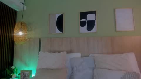 Holly online show from March 2026 11:15:02 AM