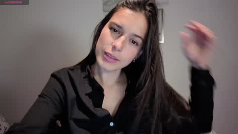 ohanna_ online show from March 2026 03:24:02 AM