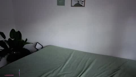 ohanna_ online show from May 2026 10:38:02 PM