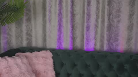 Julia online show from February 2025 07:41:01 AM