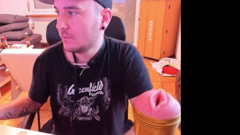 Chris online show from September 2025 05:42:01 AM