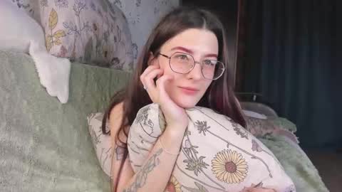 Kmmy online show from March 2026 01:47:01 AM