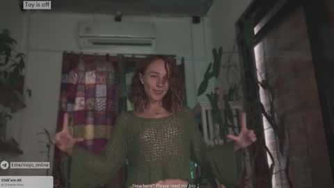 Snapshot of ohmymojo chatting on November 2025 01:16:01 AM Mo online show from November 2025 01:16:01 AM