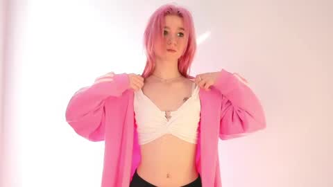 Emi and Ohpi online show from April 2026 12:43:01 PM