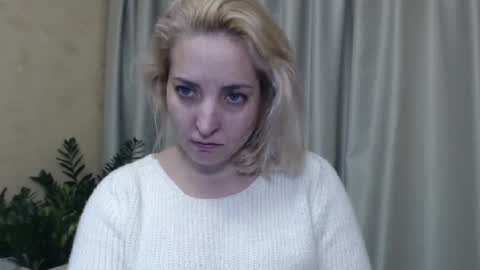 Snapshot of ohsweetmari chatting on December 2024 06:55:01 PM Mari online show from December 2024 06:55:01 PM