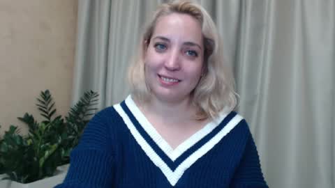 Snapshot of ohsweetmari chatting on December 2024 05:15:01 PM Mari online show from December 2024 05:15:01 PM