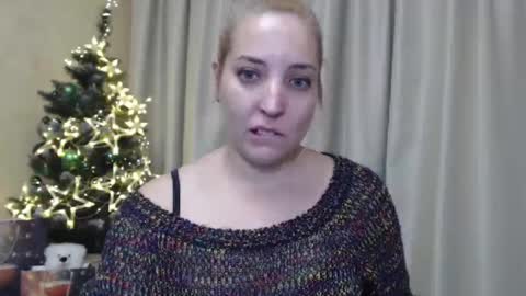 Snapshot of ohsweetmari chatting on December 2024 08:47:02 PM Mari online show from December 2024 08:47:02 PM