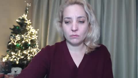 Snapshot of ohsweetmari chatting on December 2024 06:40:01 PM Mari online show from December 2024 06:40:01 PM