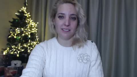 Snapshot of ohsweetmari chatting on January 2025 09:31:01 PM Mari online show from January 2025 09:31:01 PM