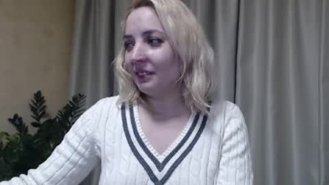 Snapshot of ohsweetmari chatting on January 2025 05:10:01 PM Mari online show from January 2025 05:10:01 PM