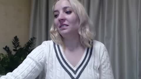 Snapshot of ohsweetmari chatting on January 2025 08:13:02 PM Mari online show from January 2025 08:13:02 PM