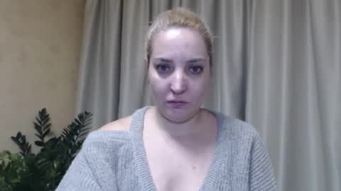 Snapshot of ohsweetmari chatting on January 2025 12:11:02 PM Mari online show from January 2025 12:11:02 PM