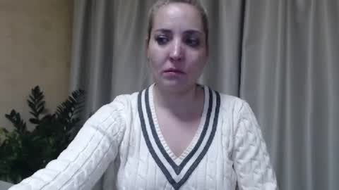 Snapshot of ohsweetmari chatting on February 2025 08:16:01 PM Mari online show from February 2025 08:16:01 PM