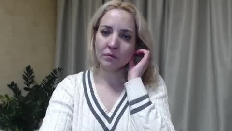 Snapshot of ohsweetmari chatting on February 2025 05:39:02 PM Mari online show from February 2025 05:39:02 PM