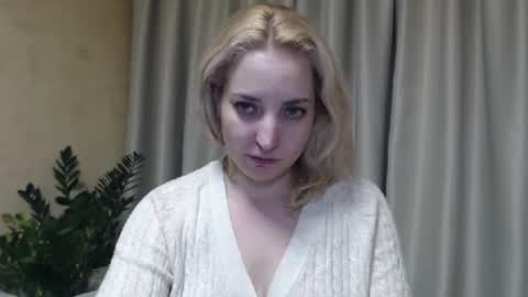Snapshot of ohsweetmari chatting on February 2025 09:17:02 PM Mari online show from February 2025 09:17:02 PM