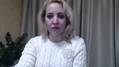 Snapshot of ohsweetmari chatting on February 2025 03:15:02 PM Mari online show from February 2025 03:15:02 PM