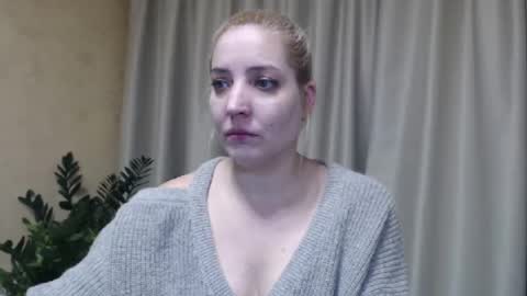 Snapshot of ohsweetmari chatting on February 2025 01:27:01 PM Mari online show from February 2025 01:27:01 PM