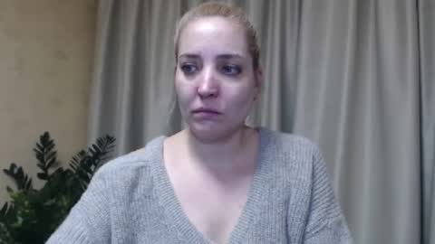Snapshot of ohsweetmari chatting on February 2025 04:53:02 PM Mari online show from February 2025 04:53:02 PM