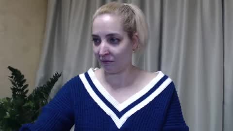 Snapshot of ohsweetmari chatting on February 2025 06:10:02 PM Mari online show from February 2025 06:10:02 PM