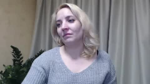 Snapshot of ohsweetmari chatting on February 2025 02:13:02 PM Mari online show from February 2025 02:13:02 PM