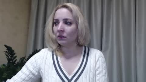 Snapshot of ohsweetmari chatting on March 2025 01:38:02 PM Mari online show from March 2025 01:38:02 PM